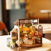 Rolife Coffee Shop
